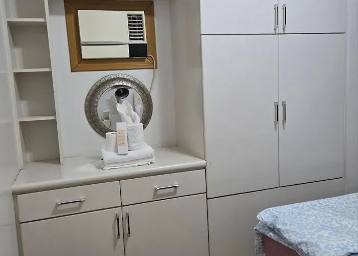 Sea - 2 Bedrooms - 5 Mins Walk To Moa 1a Apartment Manila
